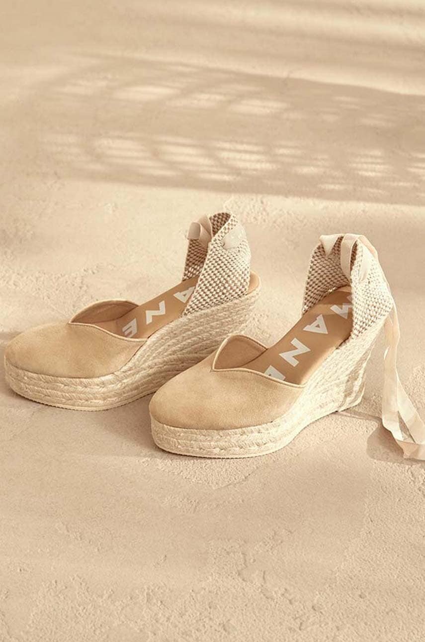 Levně Espadrilky Manebi Hamptons Heart-Shaped Wedge Espadrilles béžová barva, na klínku, M 1.1 WH