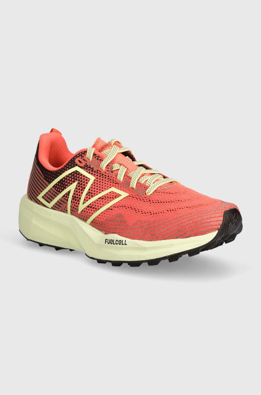 New Balance pantofi de alergat FuelCell Venym culoarea portocaliu, WTVNYMP