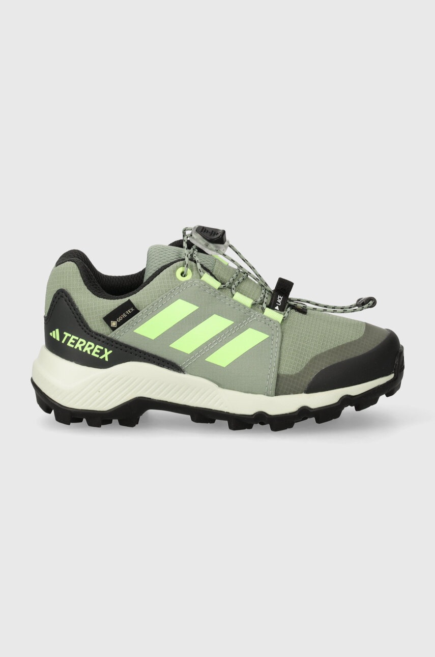 Детские ботинки adidas TERREX TERREX GTX K цвет зелёный Детские ботинки adidas TERREX TERREX GTX K цвет зелёный