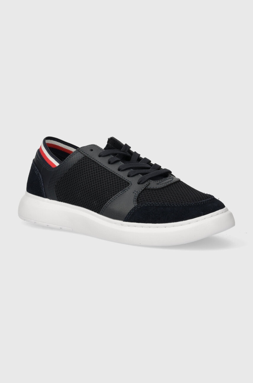 

Маратонки Tommy Hilfiger LIGHTWEIGHT CUP SEASONAL MIX в тъмносиньо FM0FM04961, Тъмносин