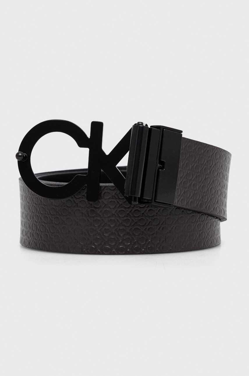 Levně Oboustranný kožený pásek Calvin Klein pánský, černá barva, K50K511358