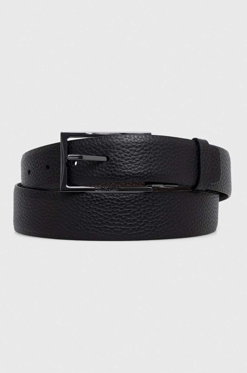 Levně Oboustranný kožený pásek Calvin Klein pánský, černá barva, K50K511360