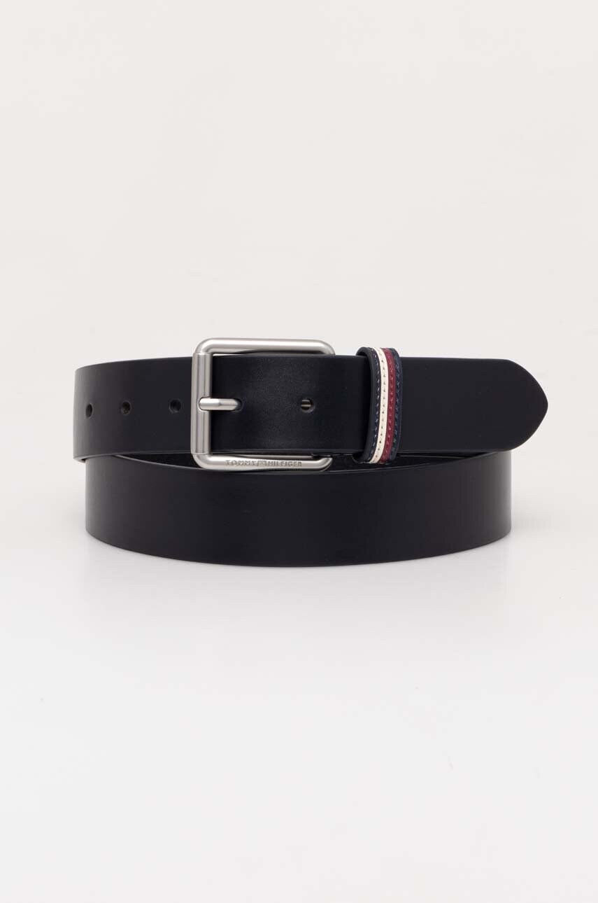 Levně Kožený pásek Tommy Hilfiger pánský, tmavomodrá barva, AM0AM12168