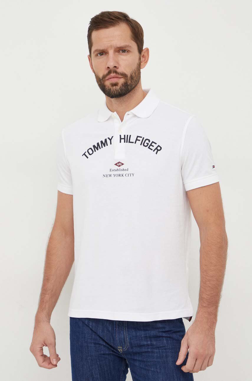 Levně Bavlněné polo tričko Tommy Hilfiger bílá barva, s potiskem, MW0MW33587