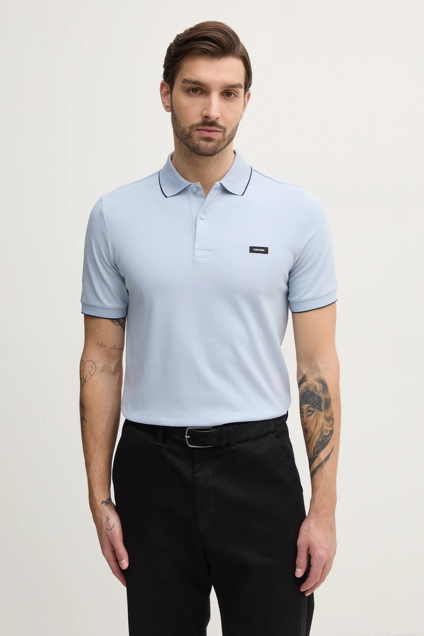 

Тениска с яка Calvin Klein в черно с изчистен дизайн K10K112751, Син