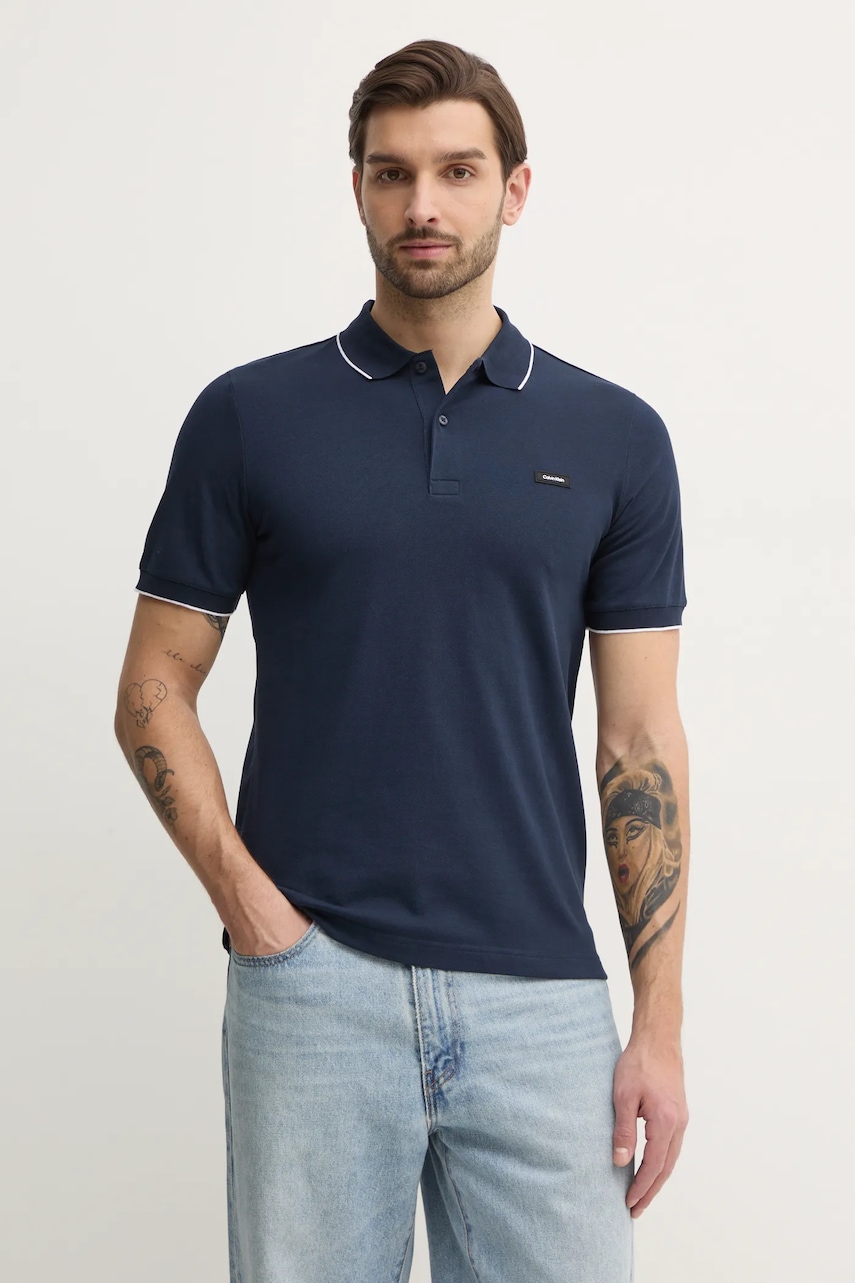 

Тениска с яка Calvin Klein в черно с изчистен дизайн K10K112751, Тъмносин