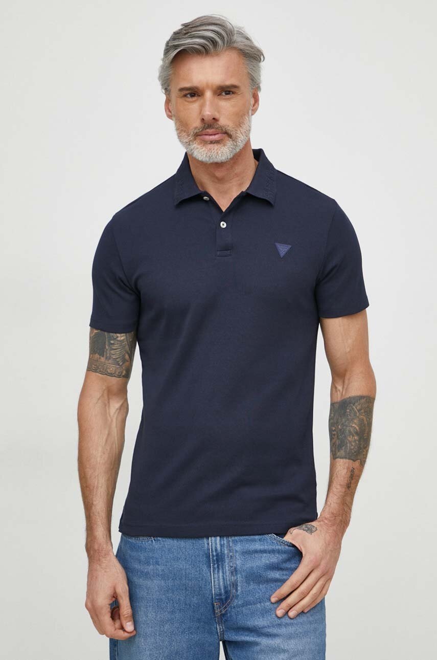 

Тениска с яка Guess NOLAN в тъмносиньо с изчистен дизайн M4GP66 KC701, Тъмносин