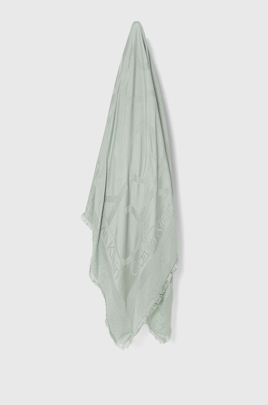 

Тънък шал Calvin Klein в сиво с изчистен дизайн K60K611740, Сив