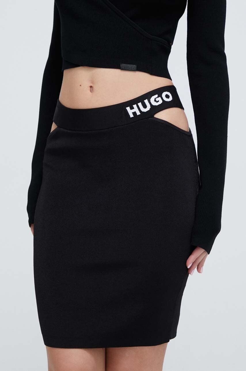 E-shop Sukně HUGO černá barva, mini, pouzdrová