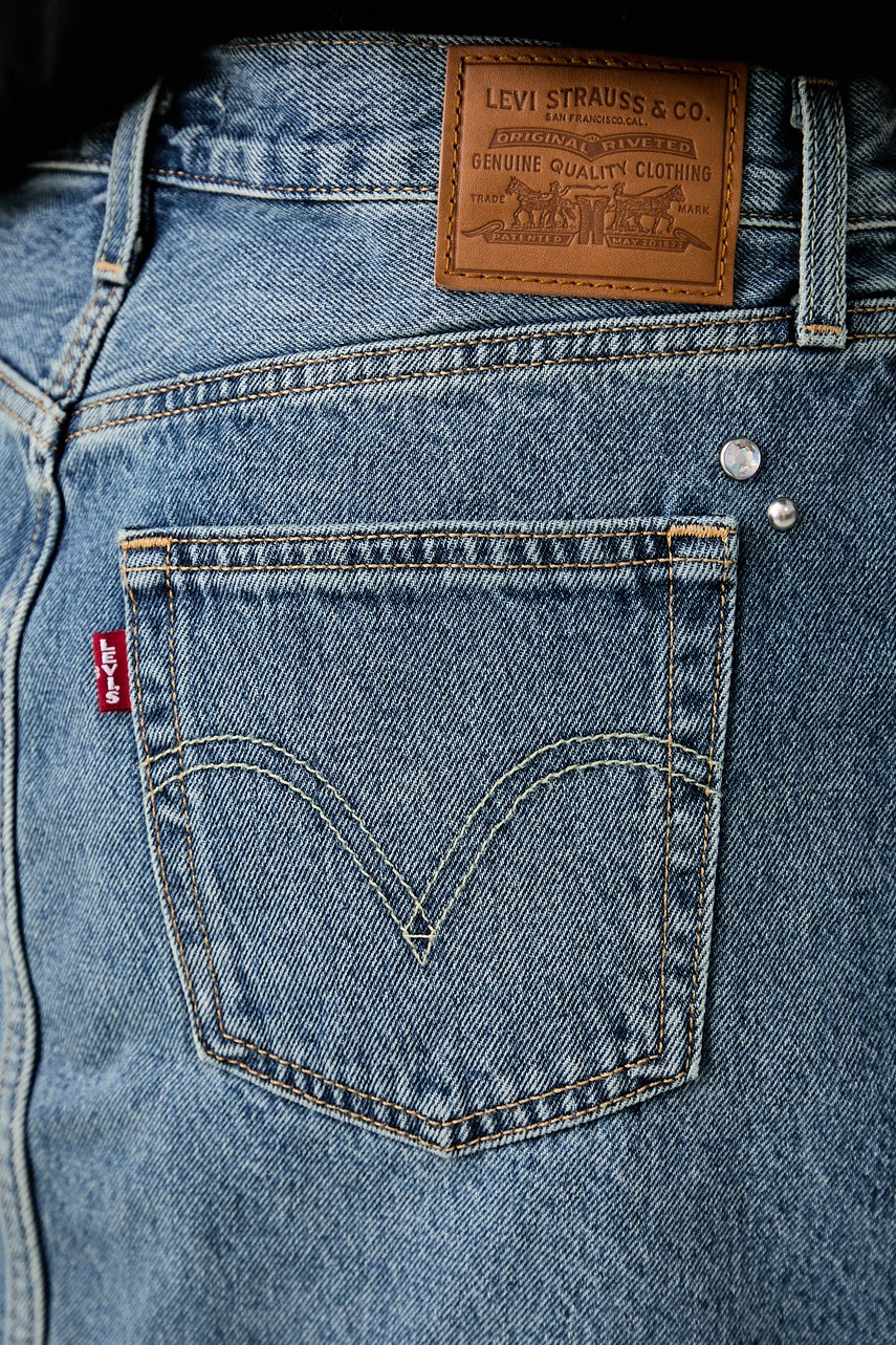 Levi's sukně džínová ICON (obrázek 4)