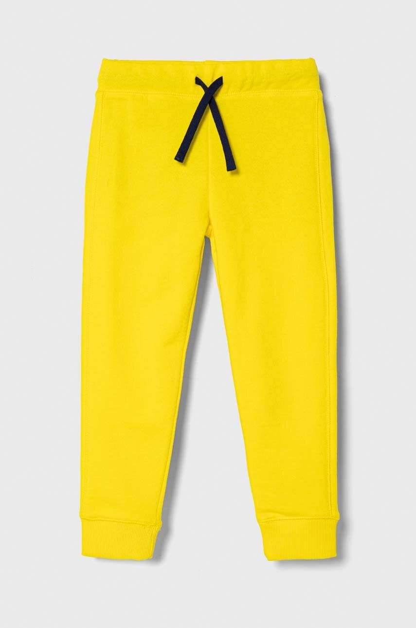 United Colors of Benetton pantaloni de trening din bumbac pentru copii culoarea galben, cu imprimeu