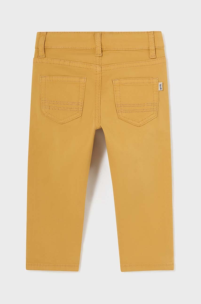 Брюки для младенцев Mayoral slim fit цвет жёлтый однотонные
