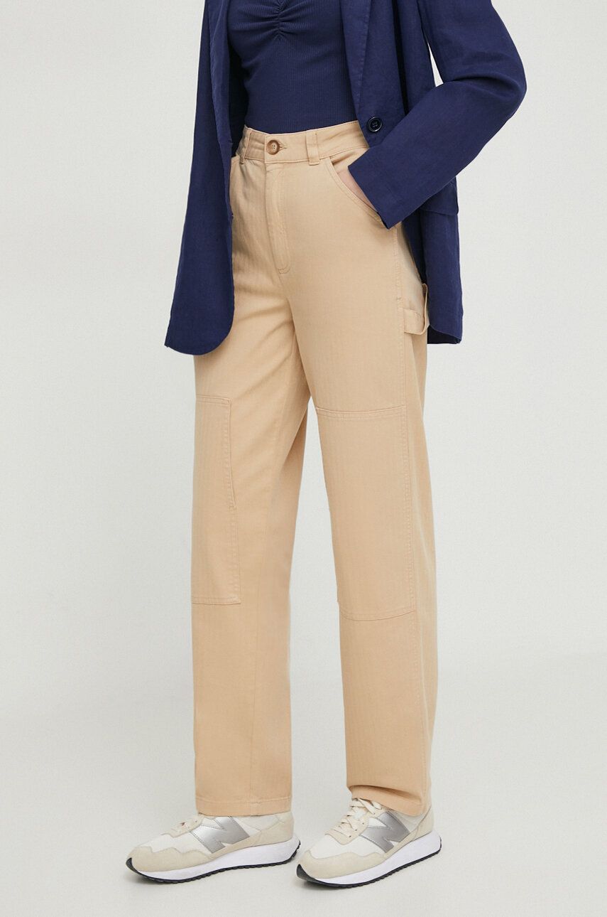 Kalhoty Pepe Jeans Betsy dámské, béžová barva, jednoduché, medium waist - béžová - Hlavní materiál: 