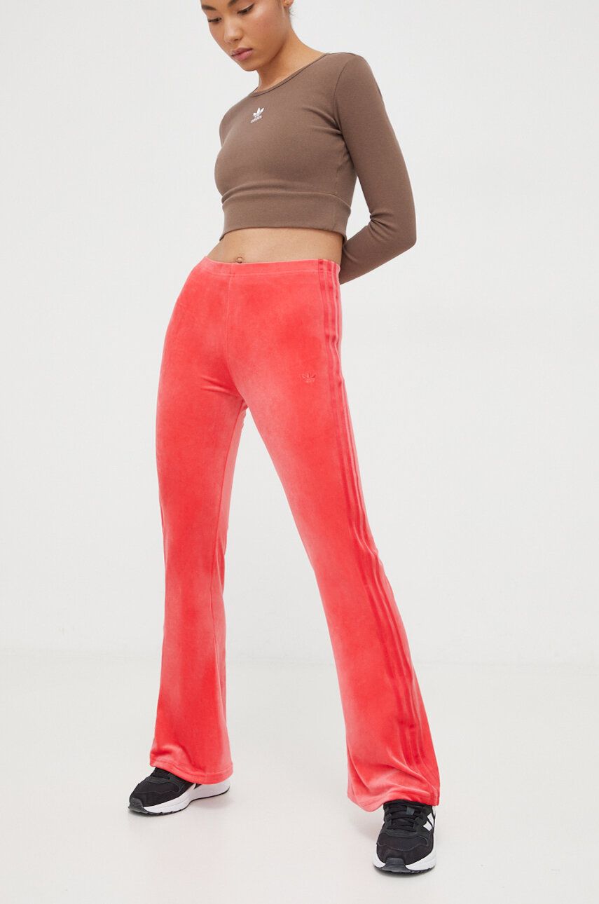 adidas Originals pantaloni de trening din velur culoarea roz, cu imprimeu