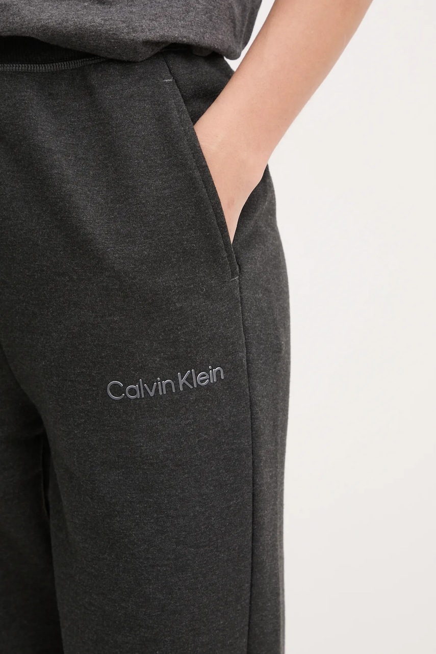 Παντελόνι φόρμας Calvin Klein Performance χρώμα: μαύρο φωτογραφία