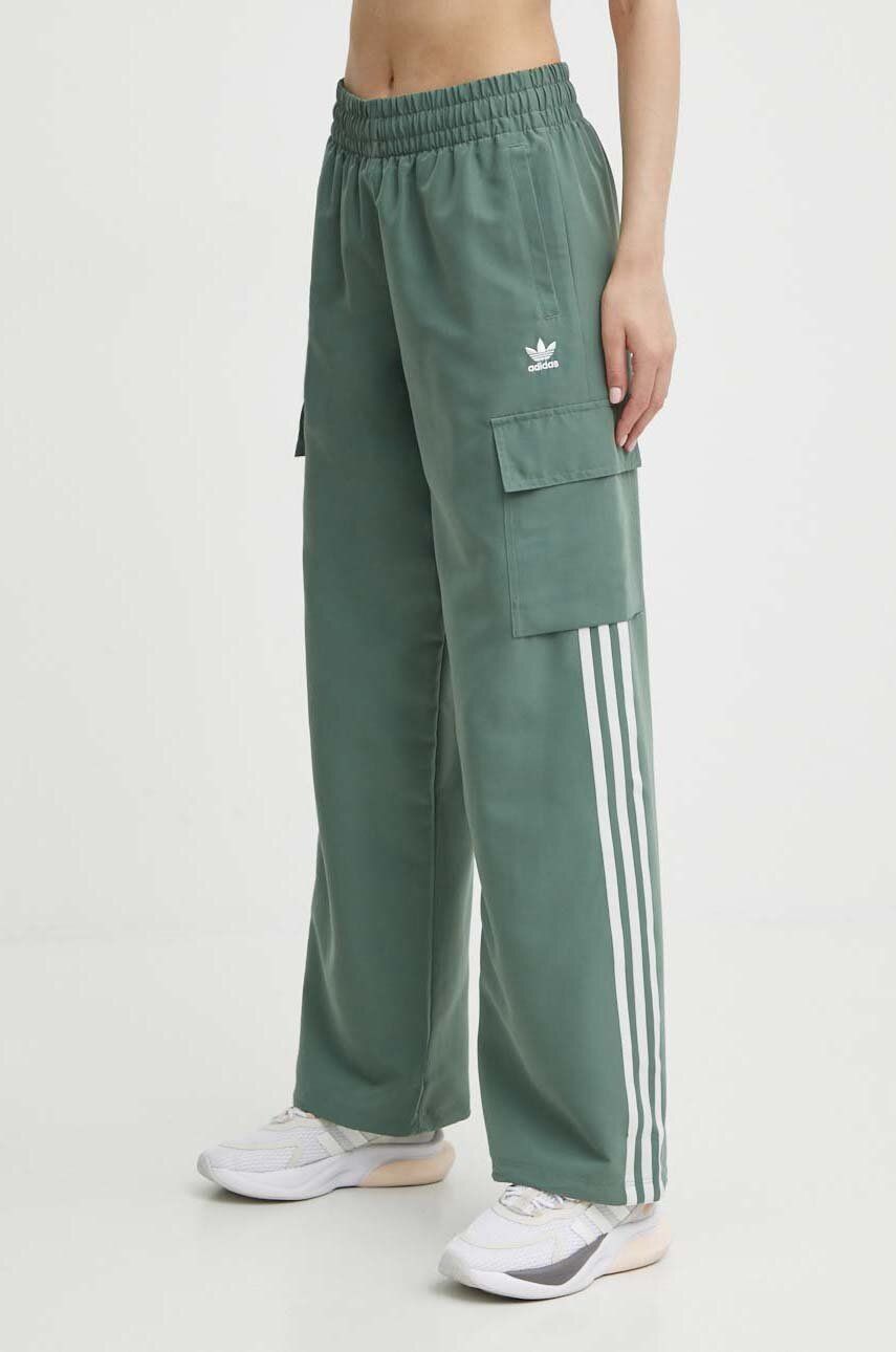 adidas Originals pantaloni de trening culoarea verde, cu imprimeu, IZ0716