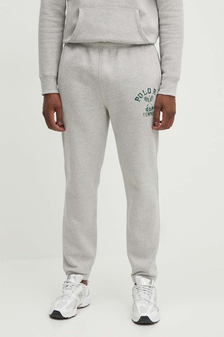 

Спортен панталон Polo Ralph Lauren в сиво с апликация 710939638, Сив