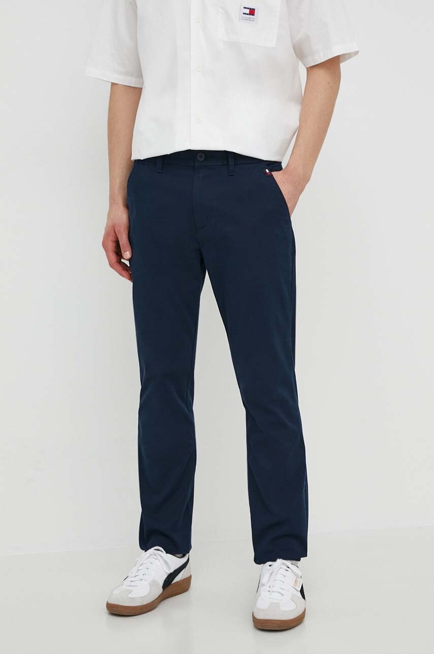 Tommy Jeans pantaloni bărbați, culoarea bleumarin, mulată DM0DM19166