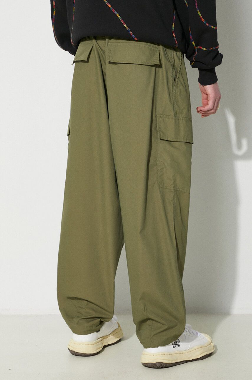 Hlače Universal Works Loose Cargo Pant Moške, Zelena Barva, 30143.OLIVE