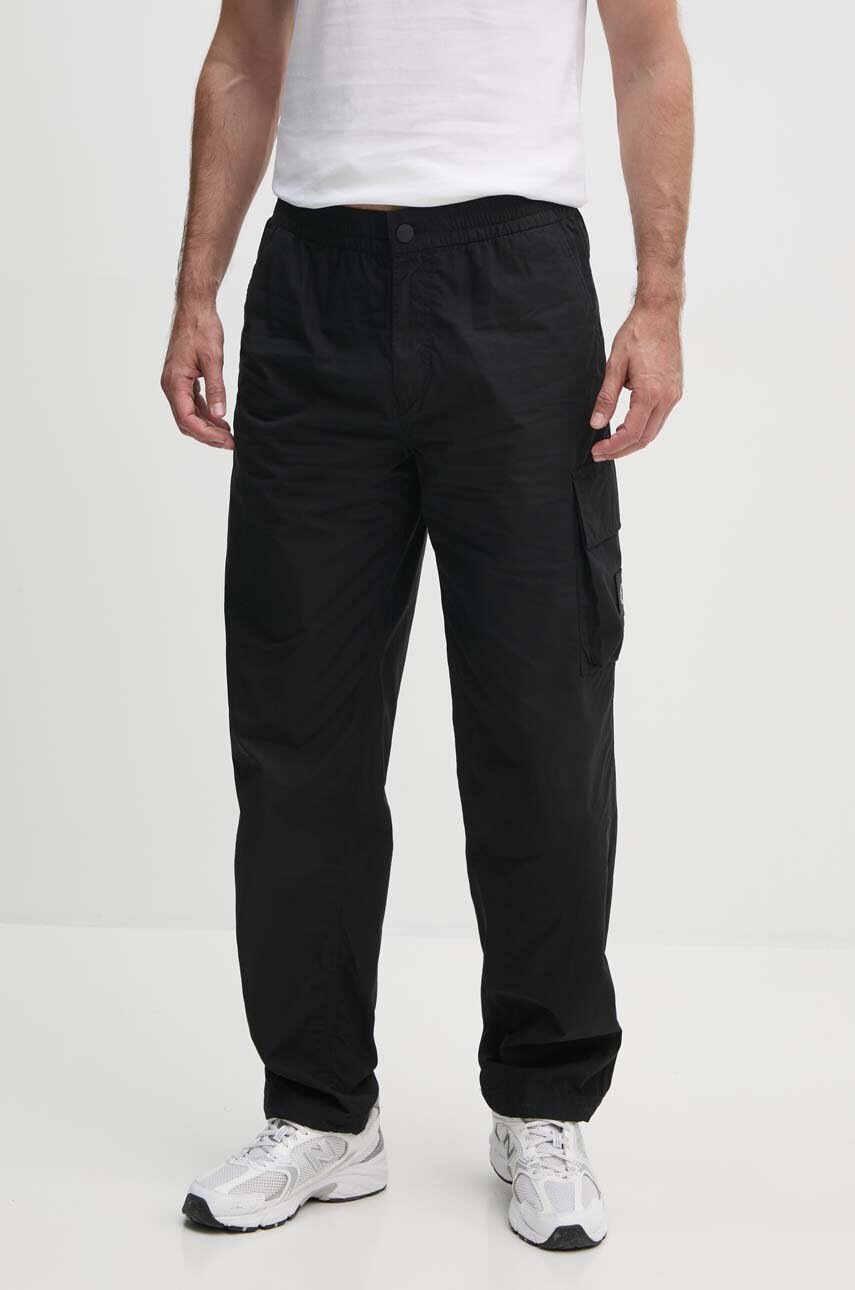 

Памучен панталон Calvin Klein Jeans в черно J30J325125, Черен