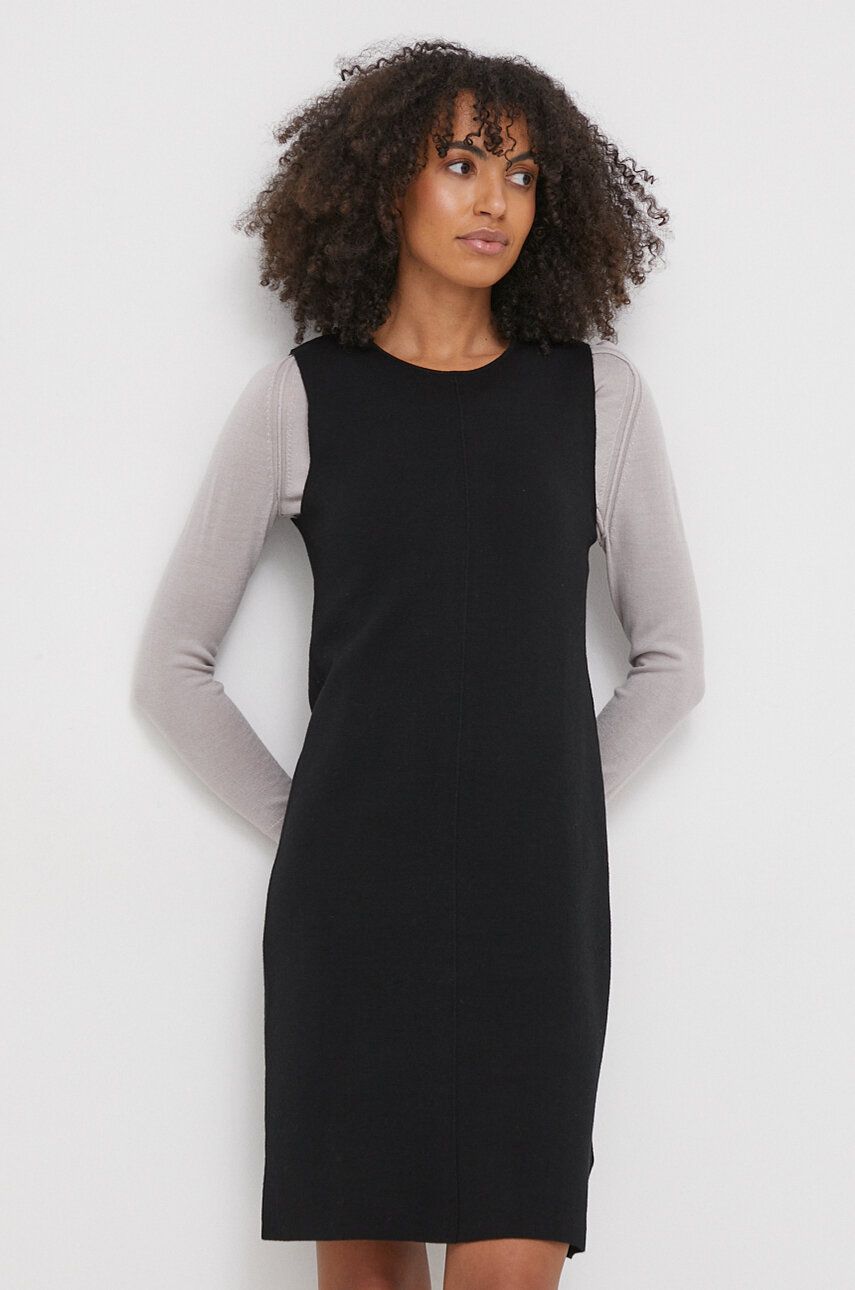 Levně Šaty z vlněné směsi Calvin Klein černá barva, mini, K20K206899