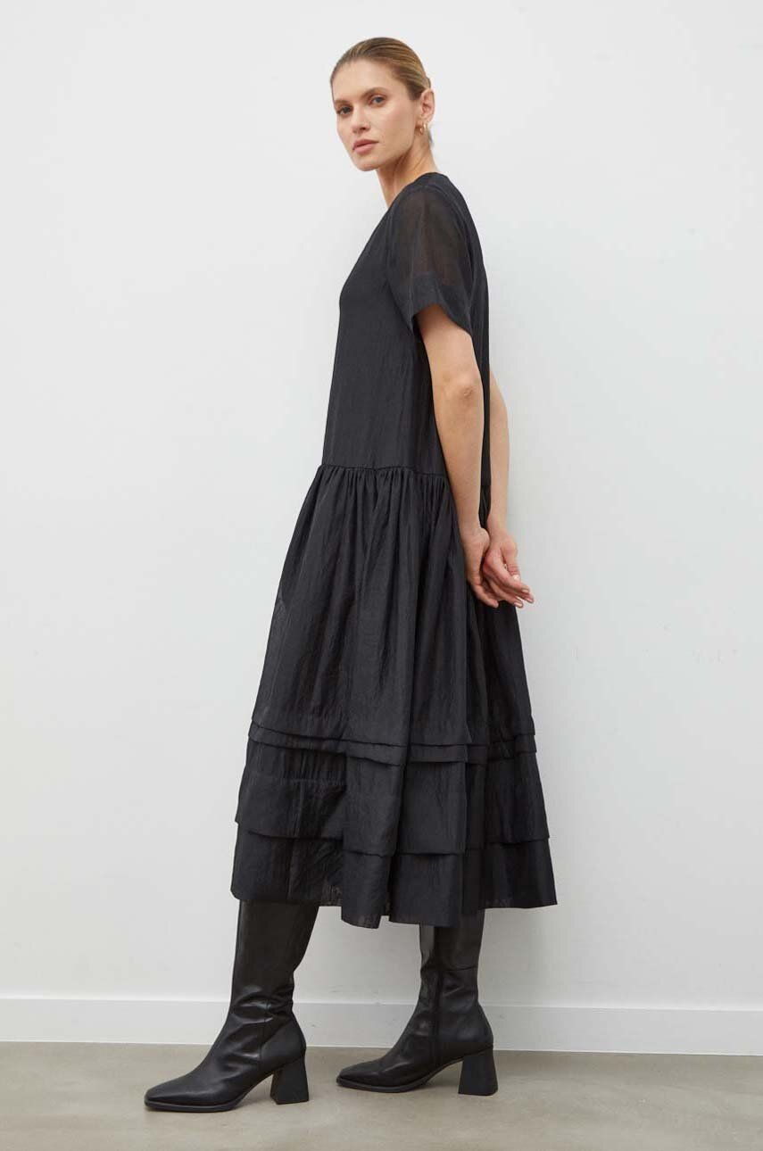 Lovechild rochie culoarea negru, midi, evazați 8004168