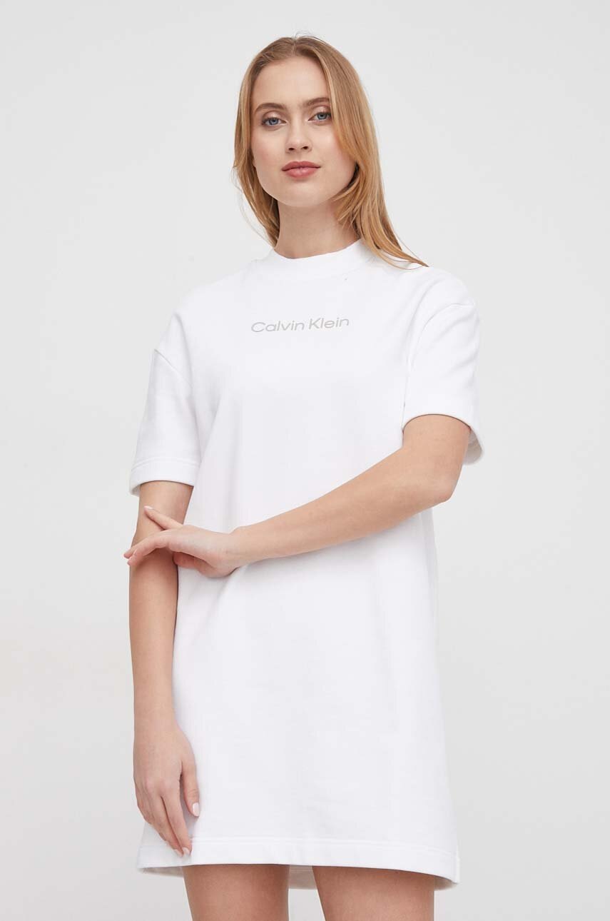 

Памучна рокля Calvin Klein в бяло къса със стандартна кройка K20K207003, Бял