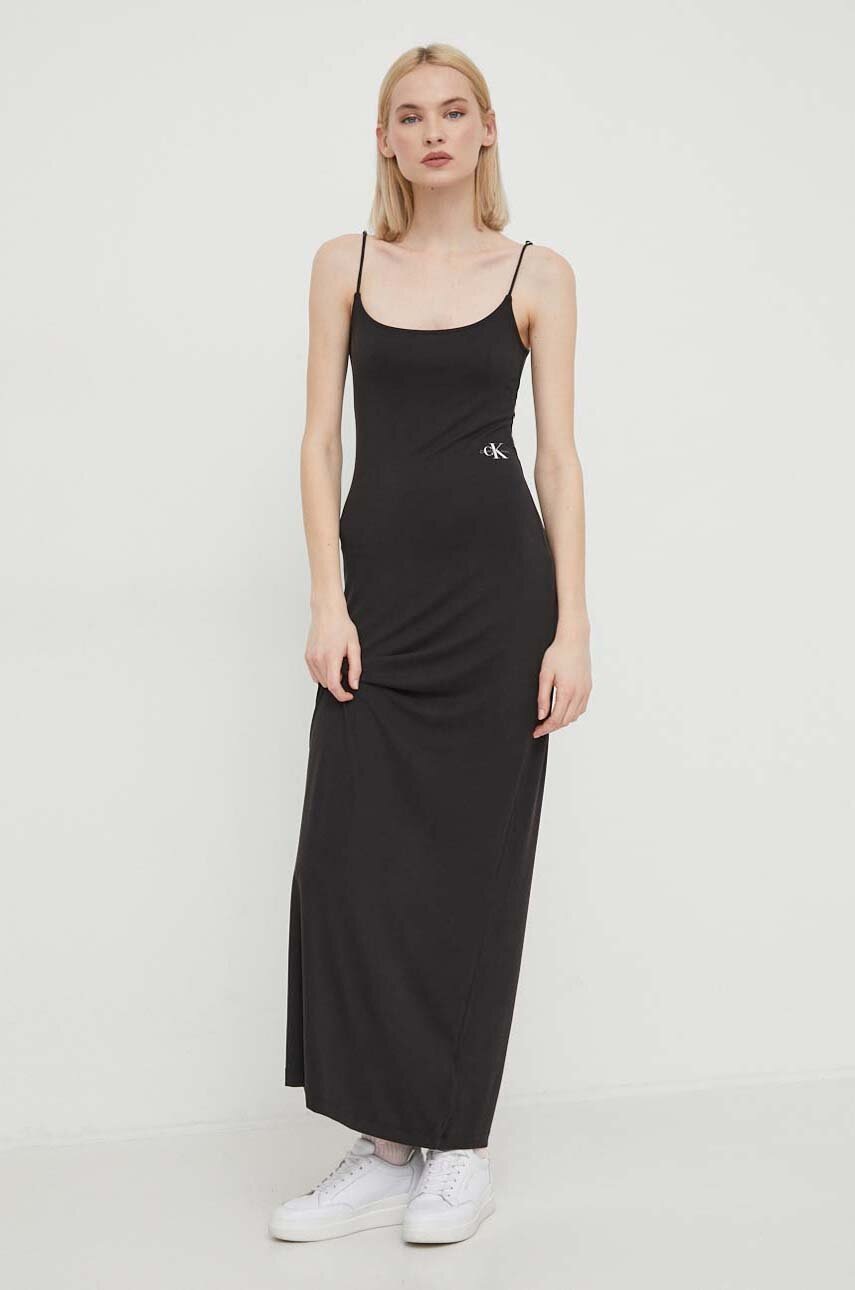 

Рокля Calvin Klein Jeans в черно дълга с кройка по тялото J20J223055, Черен
