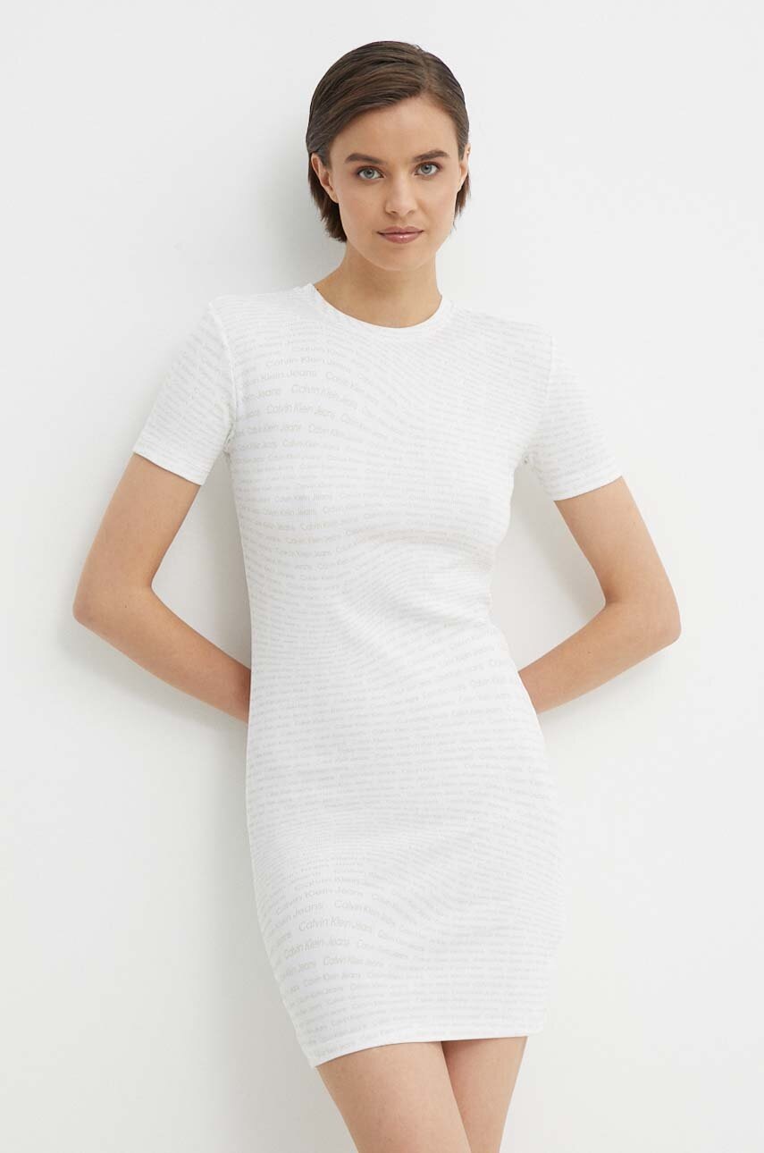 

Рокля Calvin Klein Jeans в бяло къса с кройка по тялото J20J223205, Бял