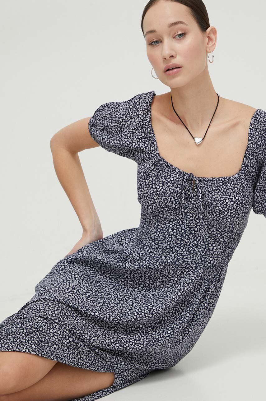 Așteaptă imaginea pentru produs