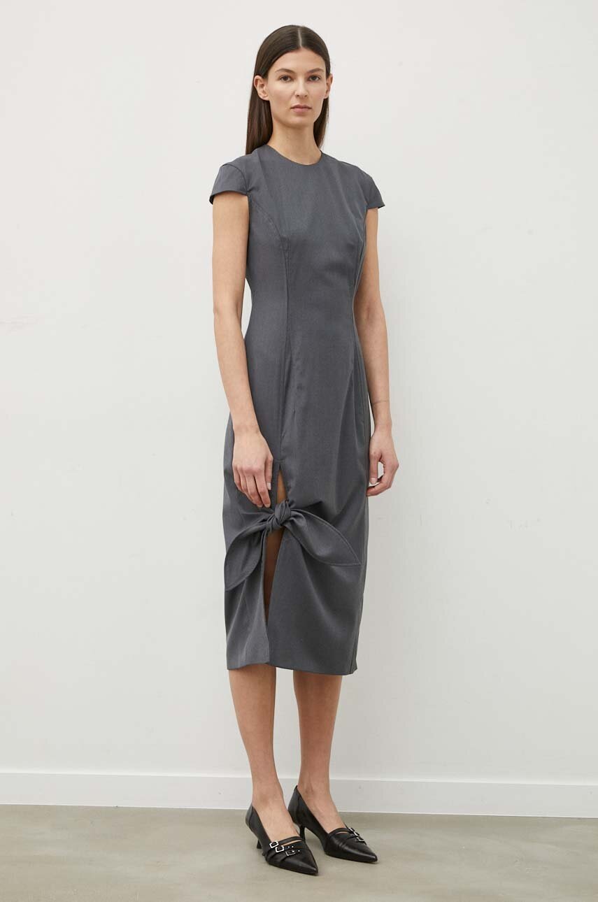 Šaty z vlněné směsi Remain