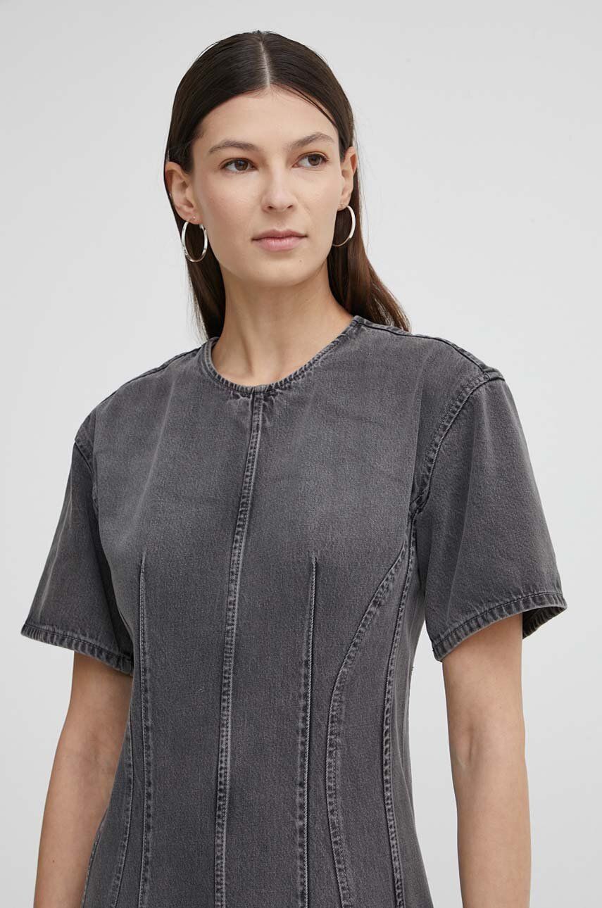 Džínové šaty Remain