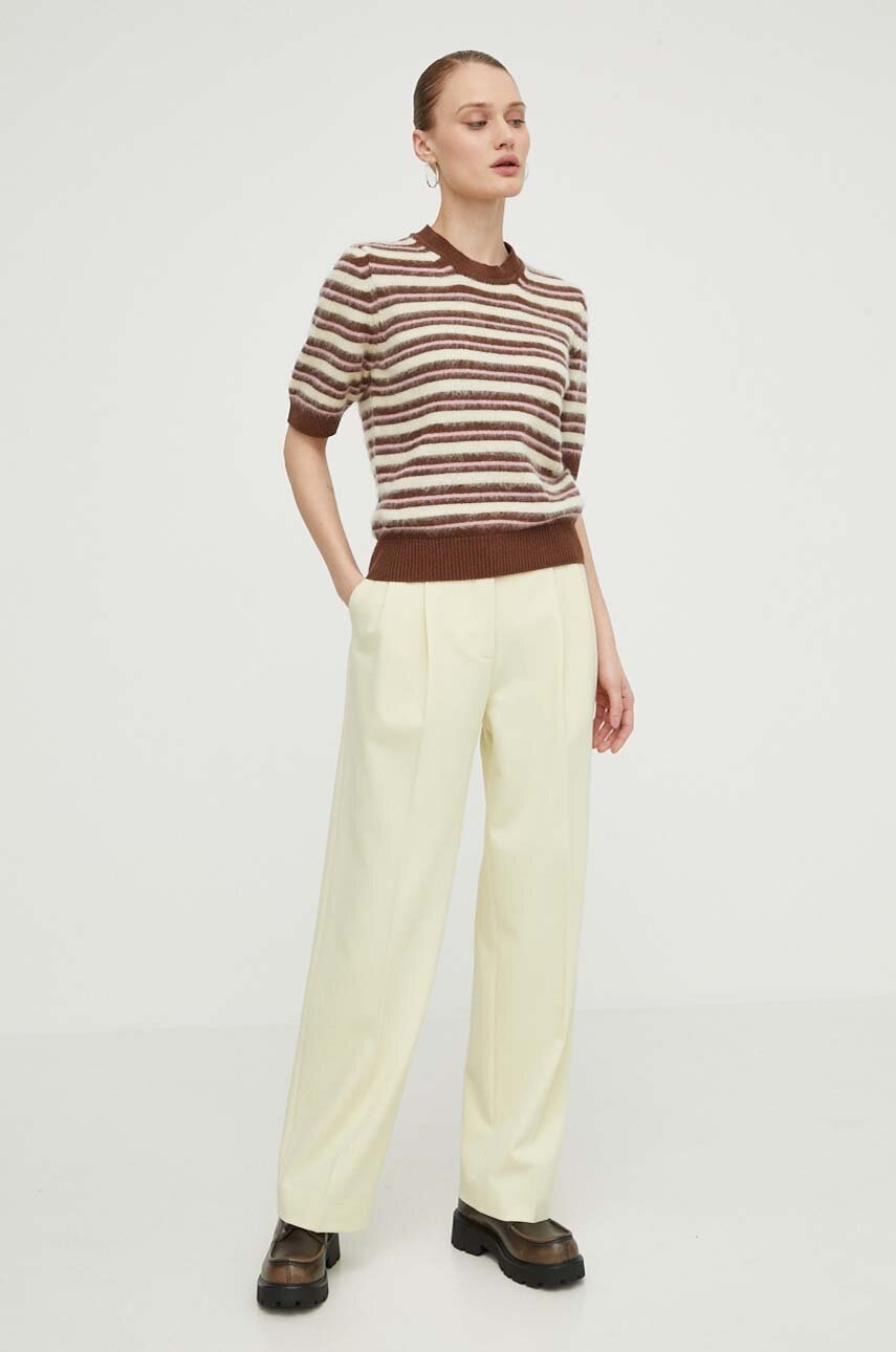 Πουλόβερ Samsoe Samsoe χρώμα: καφέ φωτογραφία