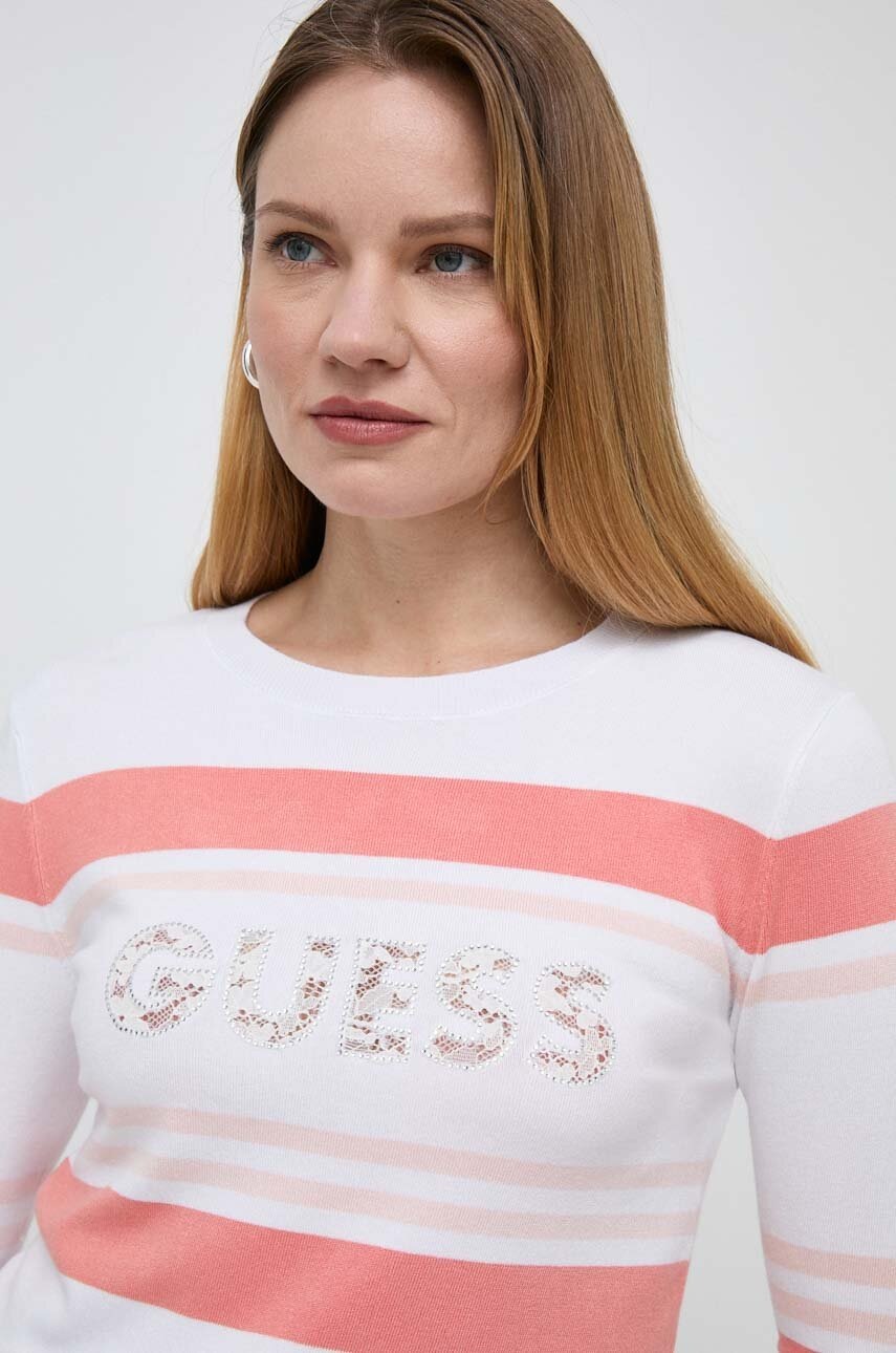 

Пуловер Guess MACY дамски в бяло от лека материя W4GR44 Z2NQ2, Бял
