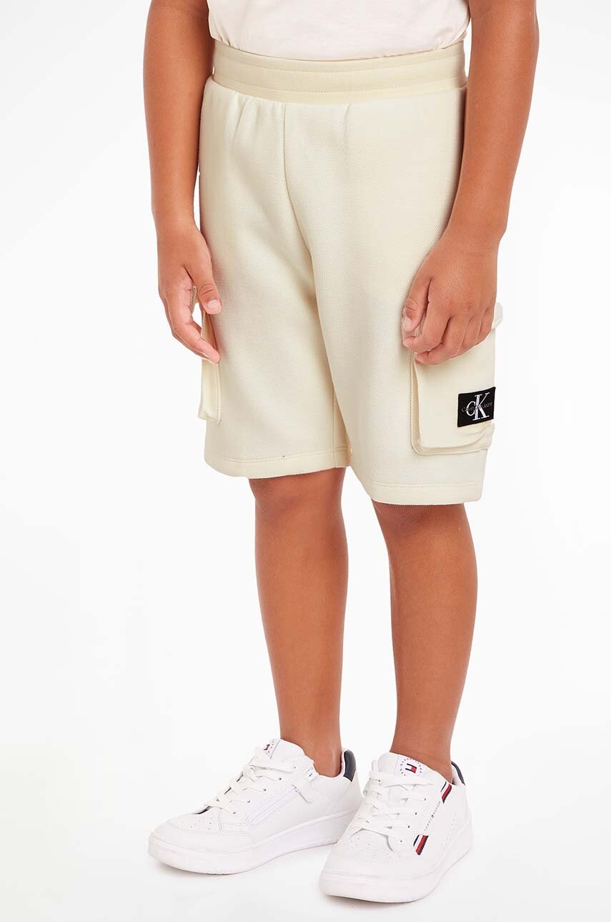 

Детски къси панталони Calvin Klein Jeans в бежово, Бежов