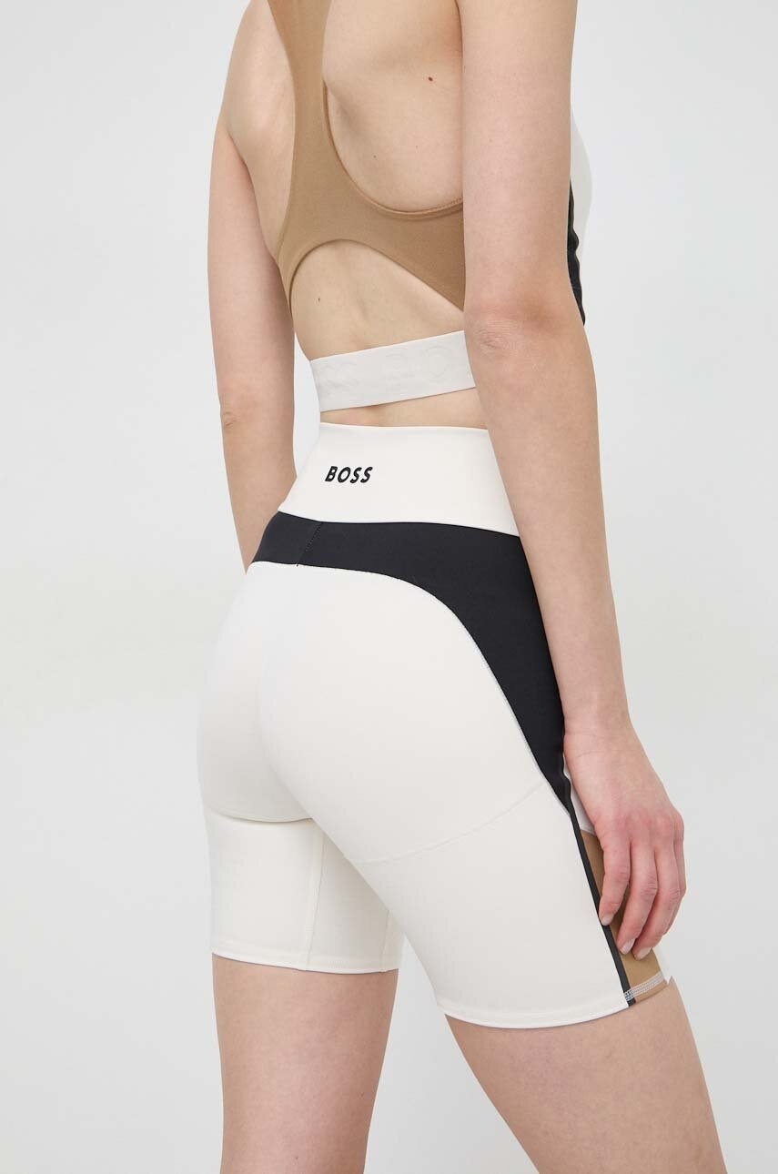 Σορτς BOSS χρώμα: μπεζ φωτογραφία