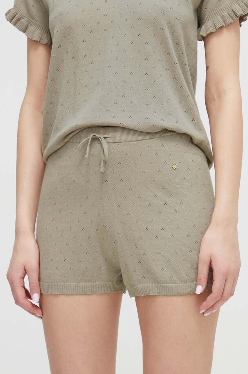United Colors of Benetton pantaloni scurți de lounge culoarea verde, neted, high waist