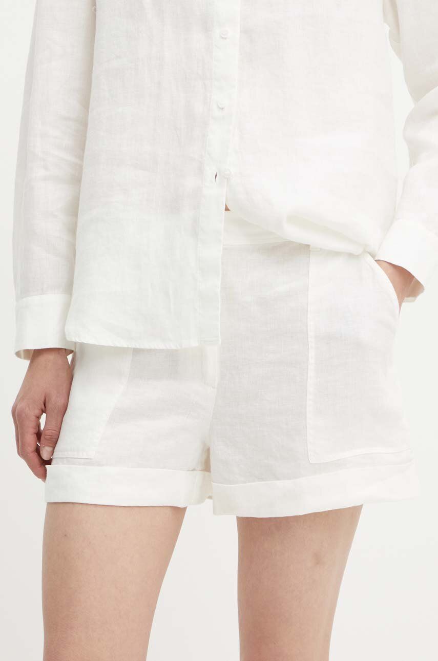 MAX&Co. pantaloni scurti din in culoarea alb, neted, high waist, 2416141025200