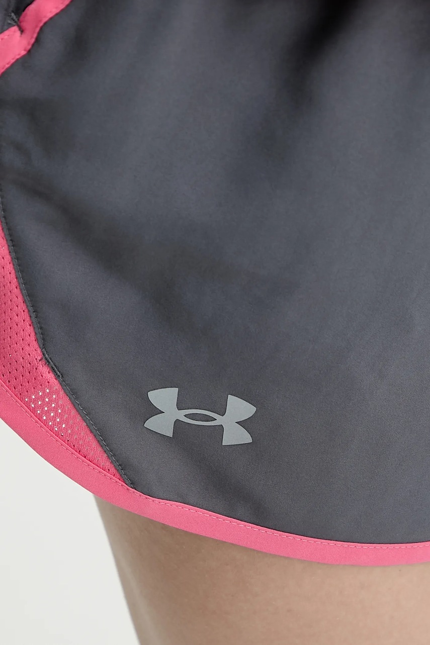 Σορτς τρεξίματος Under Armour Fly By χρώμα: κίτρινο φωτογραφία