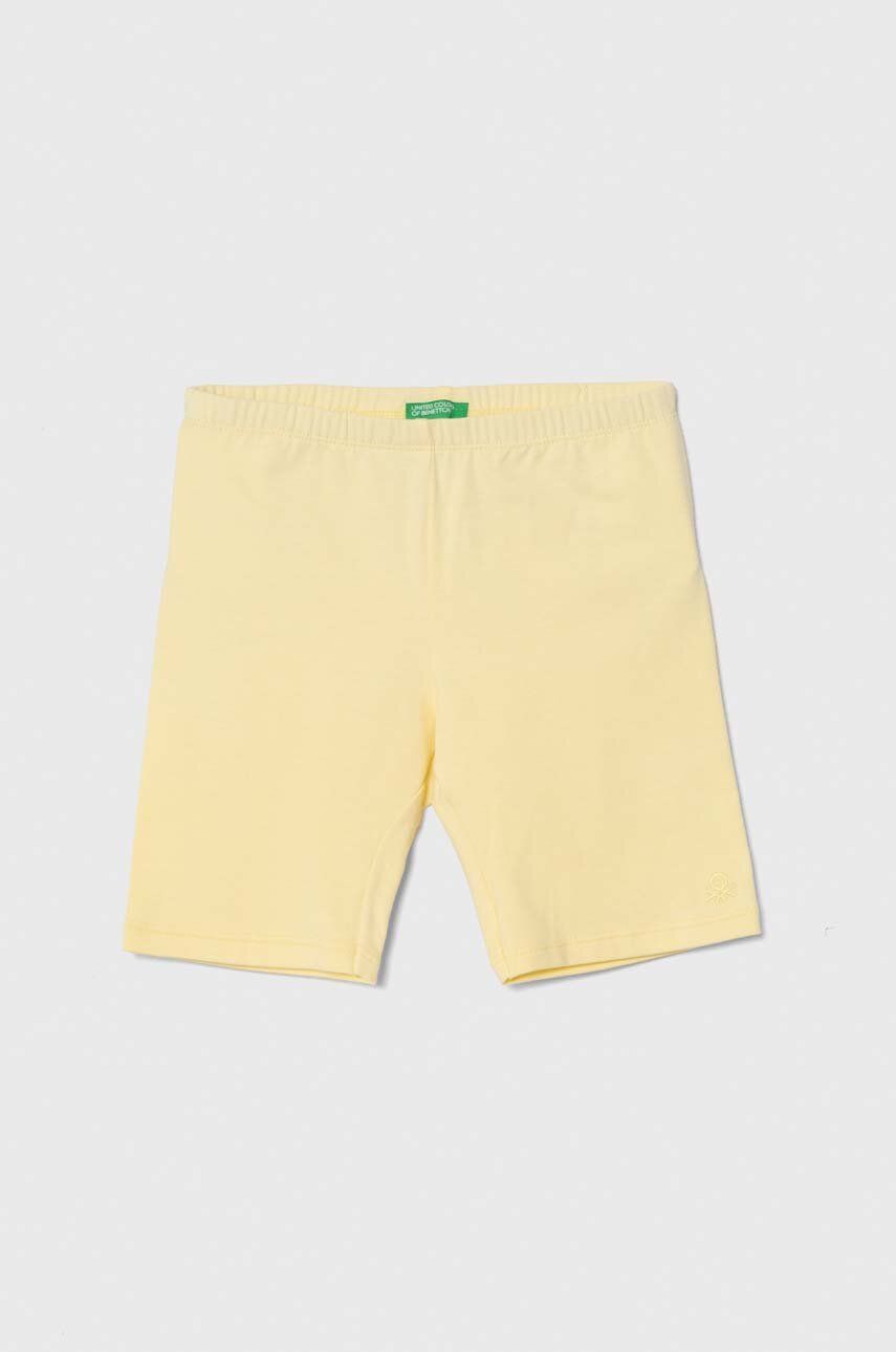 United Colors of Benetton pantaloni scurti copii culoarea galben, neted