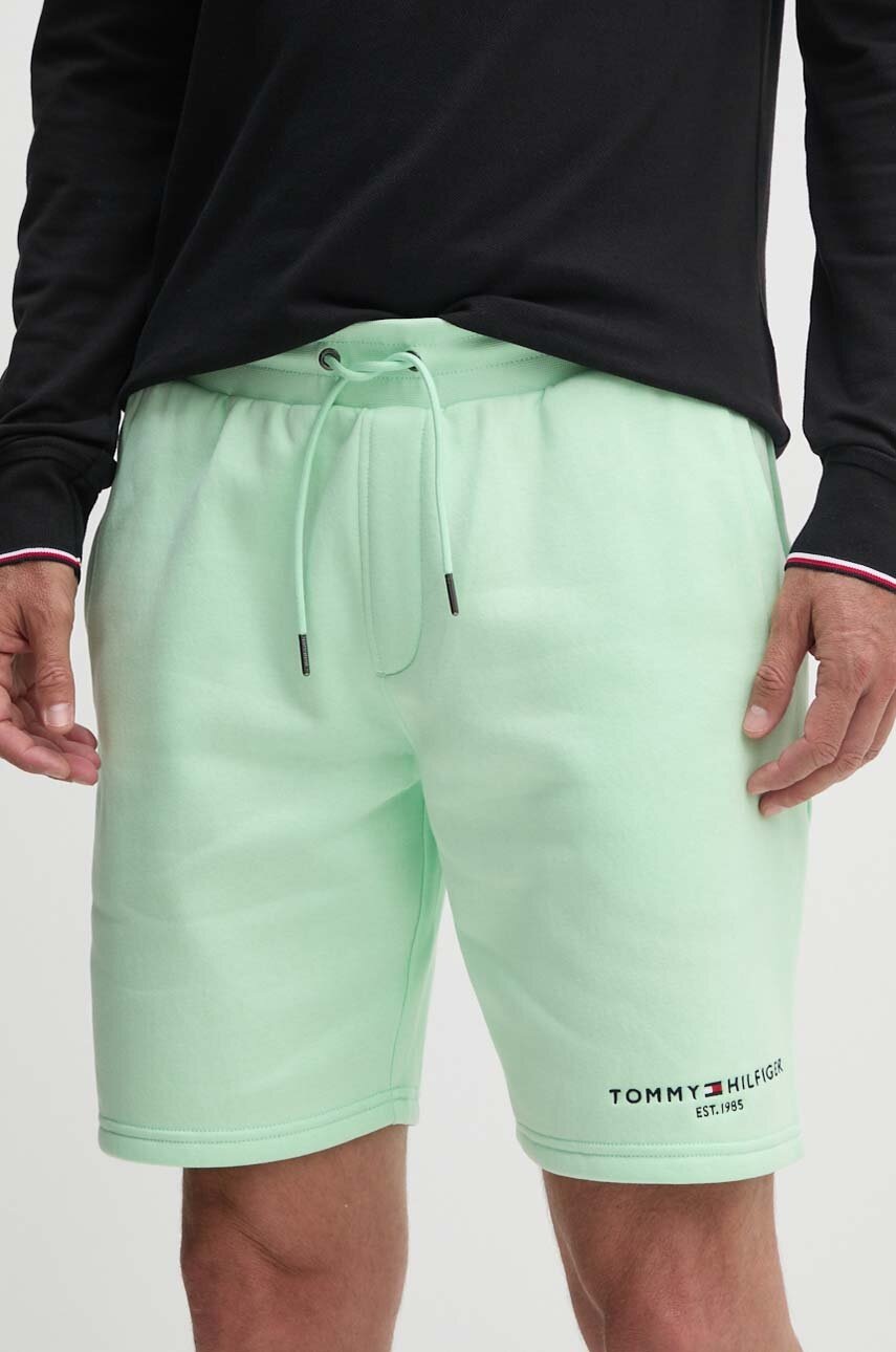 

Къс панталон Tommy Hilfiger в зелено, Зелен