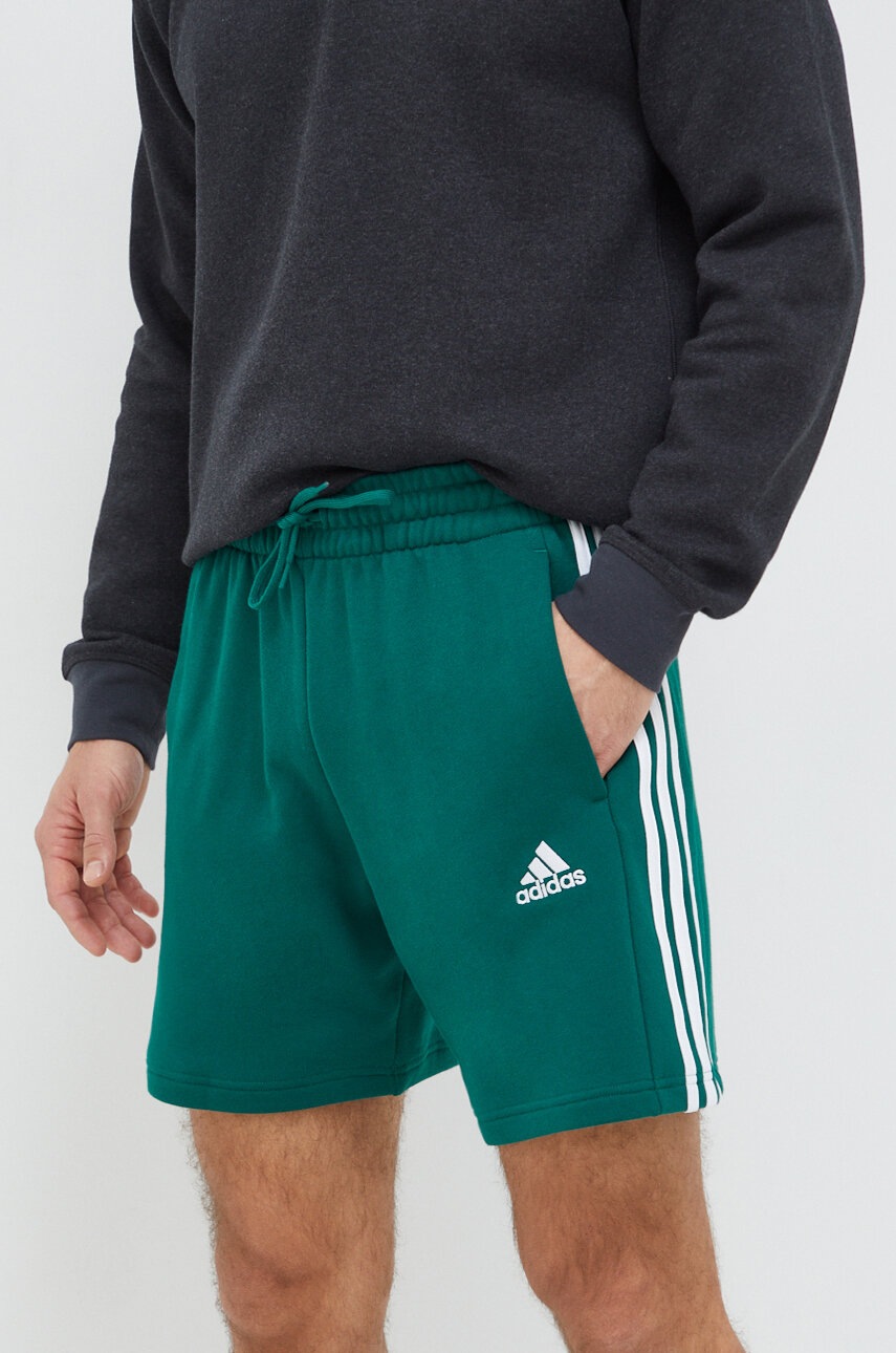 adidas pantaloni scurți din bumbac culoarea verde IS1342