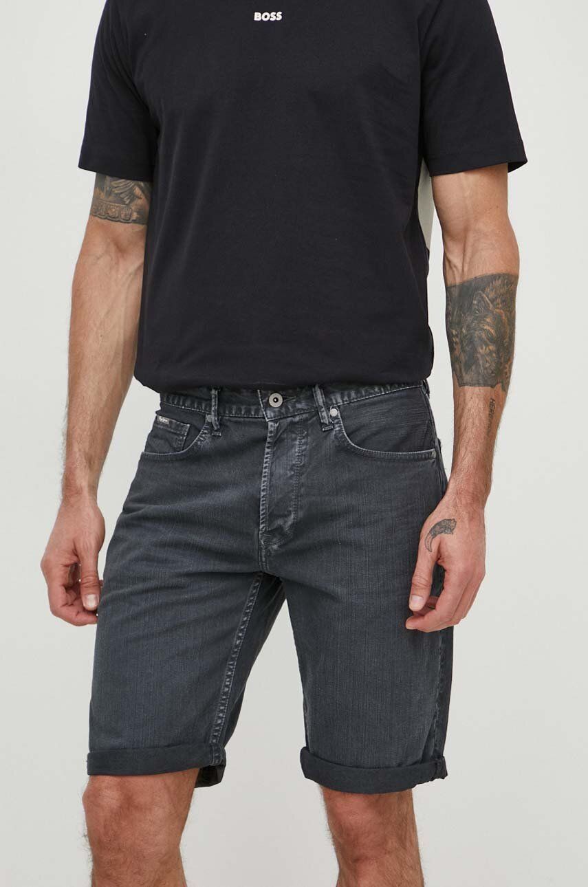 Pepe Jeans pantaloni scurti jeans barbati, culoarea gri
