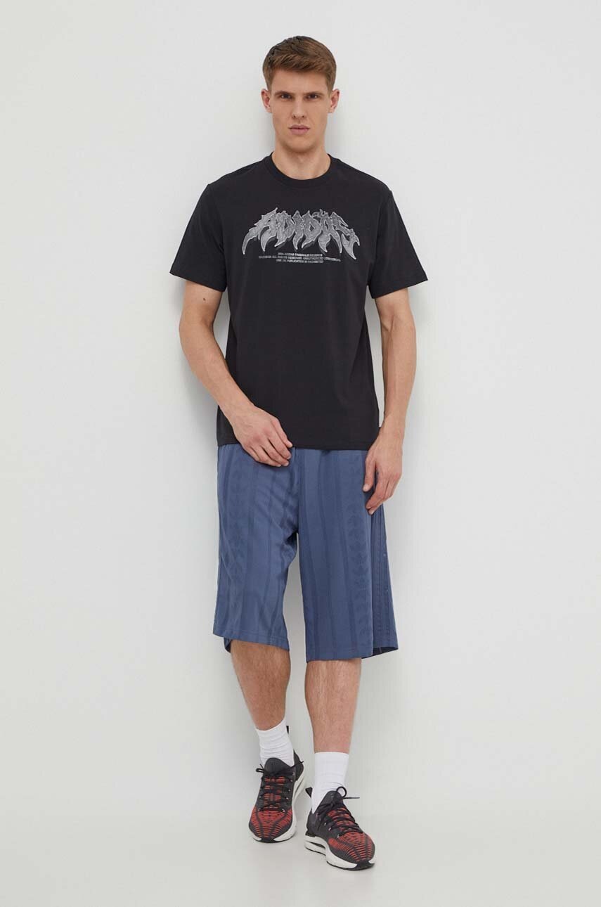 Σορτς adidas Originals χρώμα: ναυτικό μπλε, IT7507 φωτογραφία