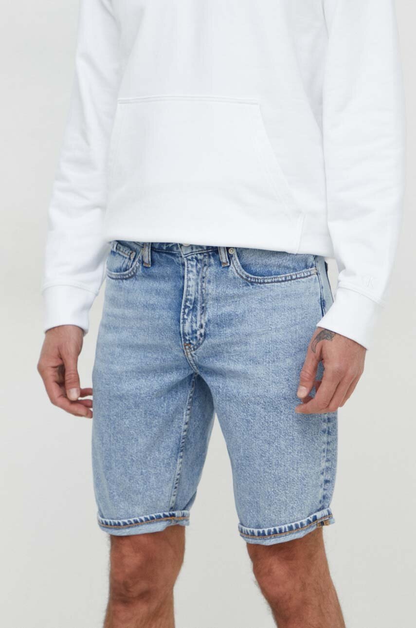 

Дънков къс панталон Calvin Klein Jeans в синьо J30J324873, Син