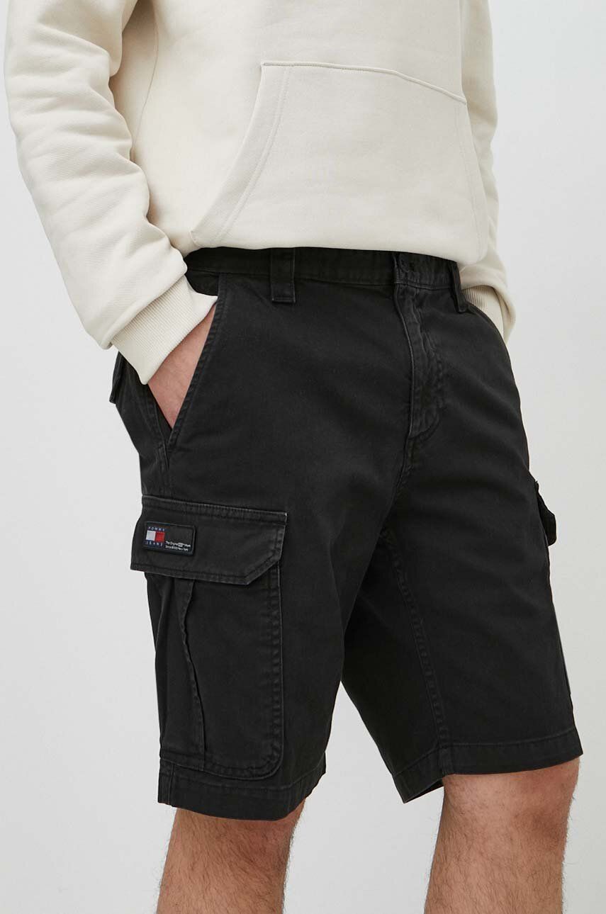 Tommy Jeans pantaloni scurti jeans barbati, culoarea negru, DM0DM18809