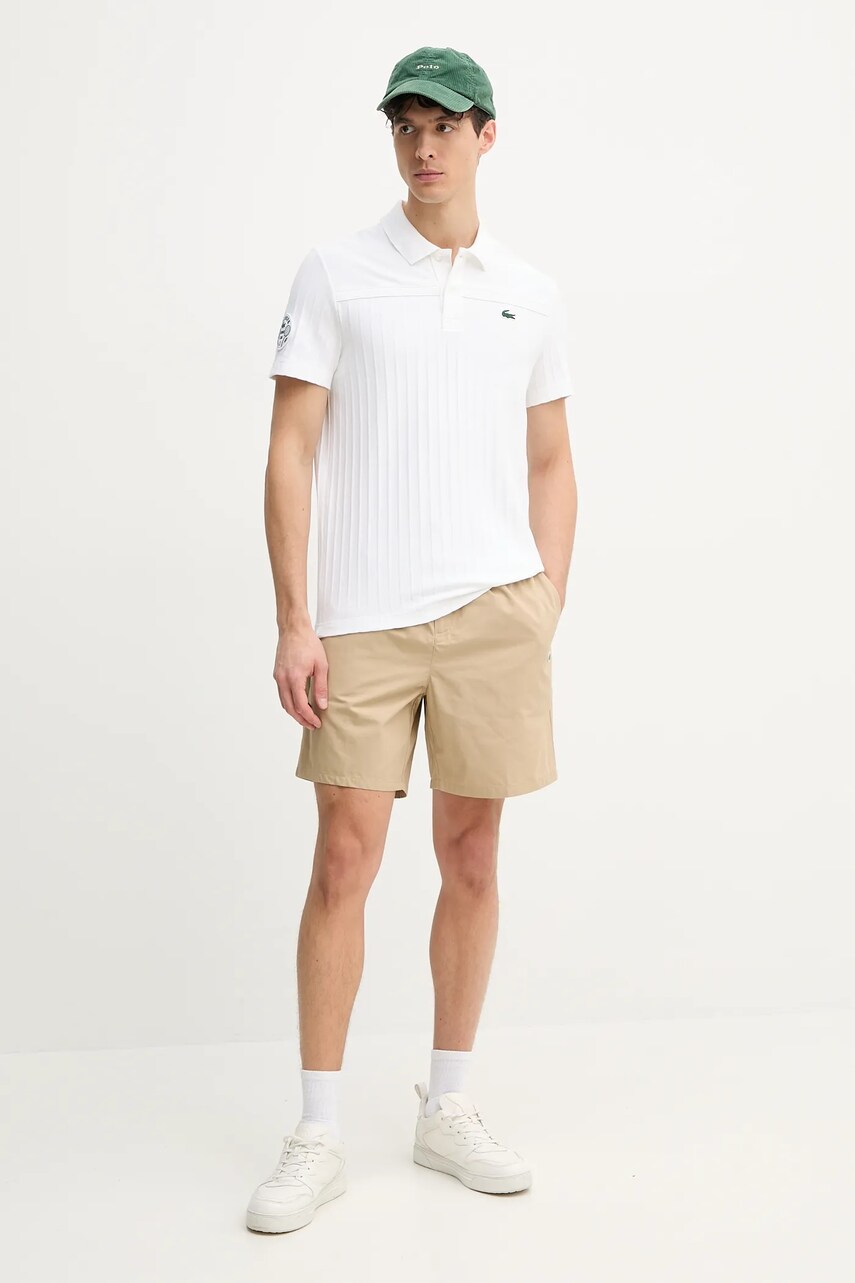 Хлопковые шорты Lacoste цвет бежевый Хлопковые шорты Lacoste цвет бежевый