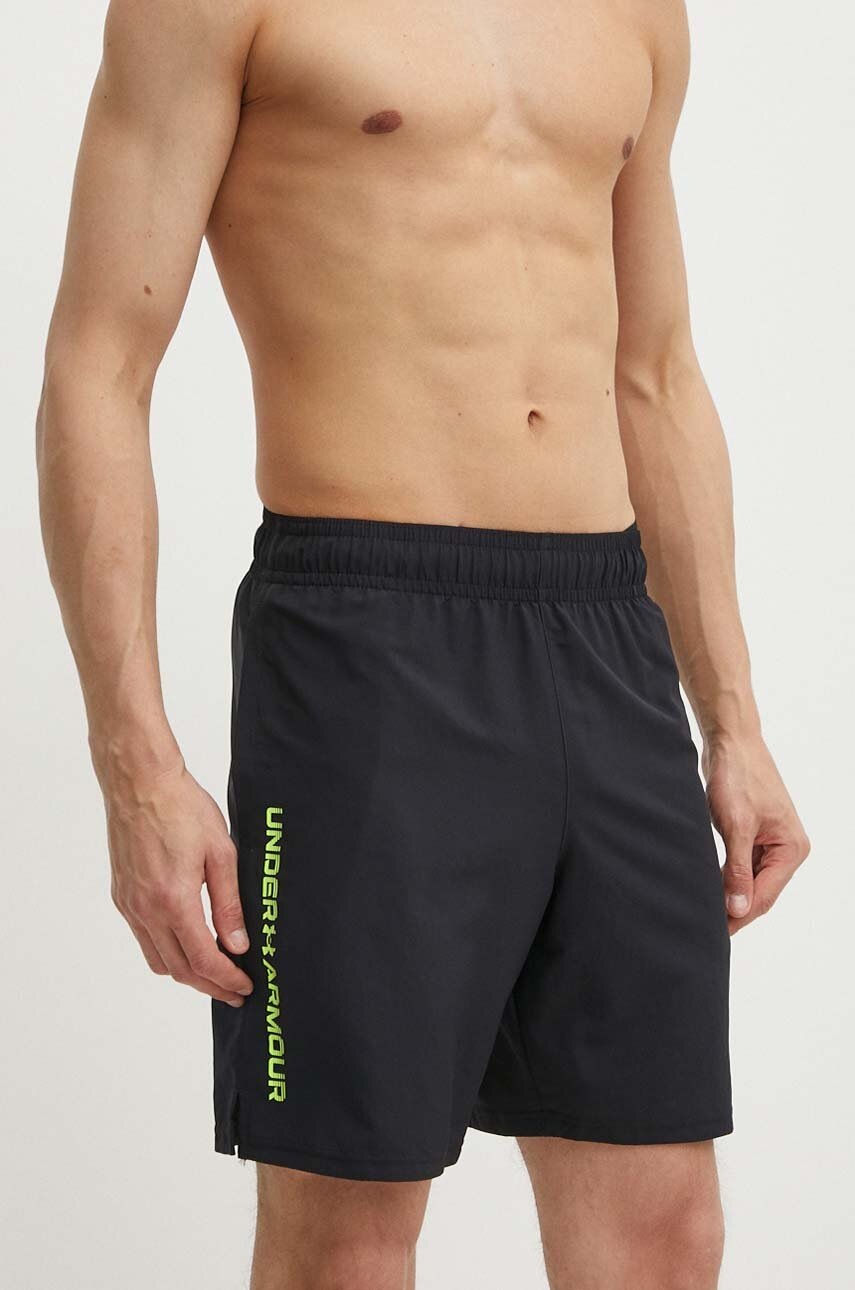 

Къс панталон за трениране Under Armour Tech в черно, Черен