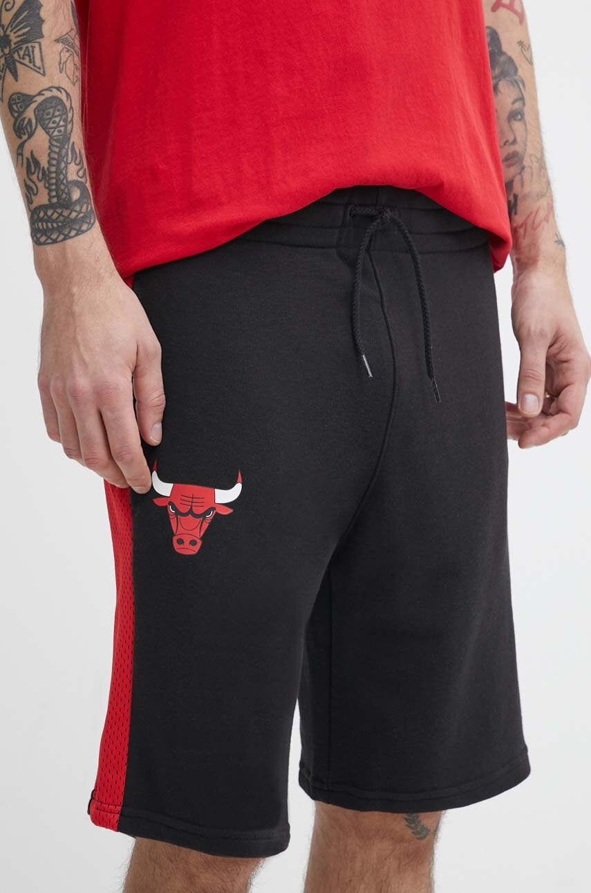 New Era pantaloni scurti barbati, culoarea negru, CHICAGO BULLS