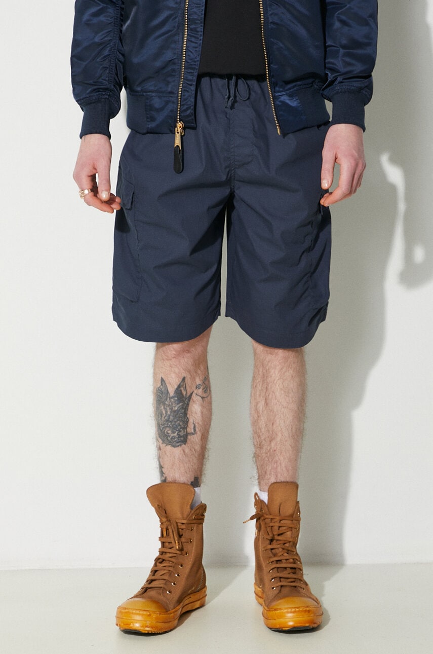 Universal Works pantaloni scurti Parachute Short barbati, culoarea albastru marin, 30159.NAVY Universal Works pantaloni scurti Parachute Short barbati, culoarea albastru marin, 30159.NAVY